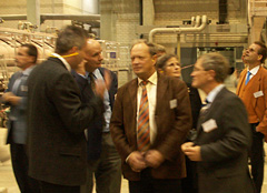 Bild 4, Klaus Dieter Warnatz vom LUA beim Rundgang