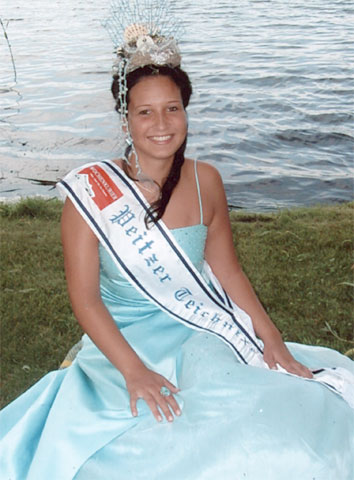 Andrea Richter, die 5. Peitzer Teichnixe im Sommer 2004